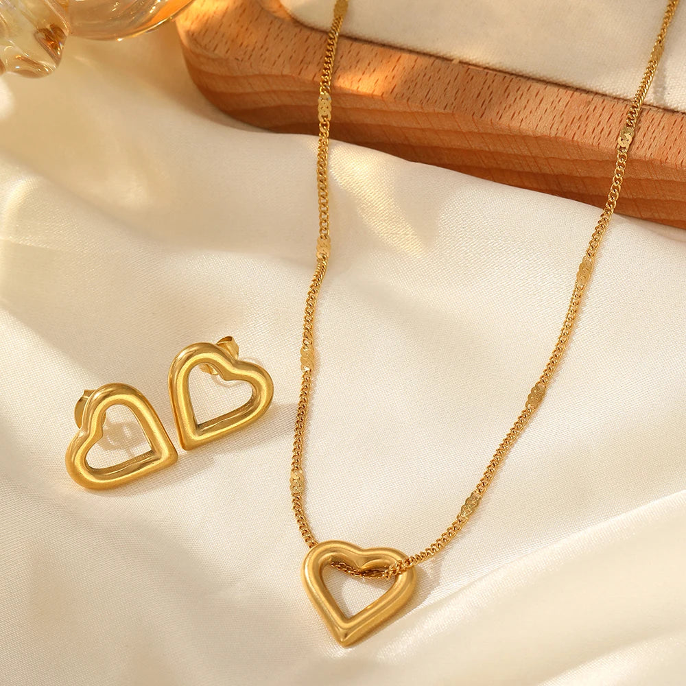 woiwoi Stainless Steel Jewelry Set Necklace and Earrings with New Romantic Love Pendant Minimalist Women's Jewelry Set Gift