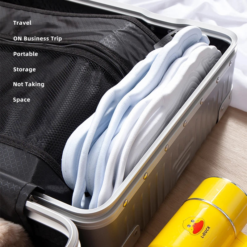 A pair of portable folding slippers for travel and business trips, couple beach flip flops, hotel bath non slip slippers